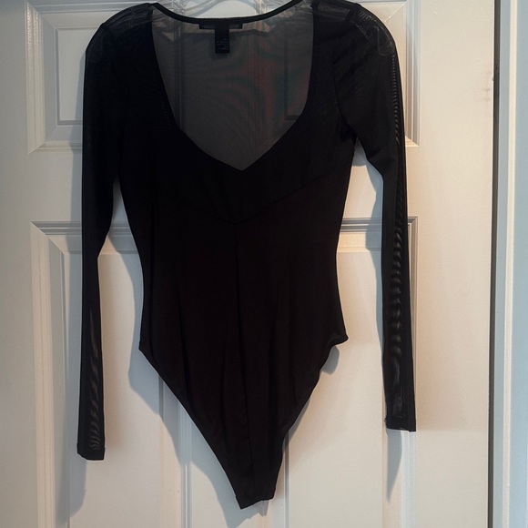 Forever 21 Black Fitted Bodysuit - Picture 2 of 2
